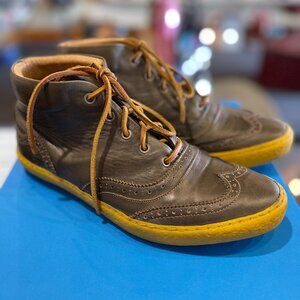 JOHN FLUEVOG FLYVOGS "WYNN" - OLIVE & YELLOW - MENS 9 or WOMENS 11